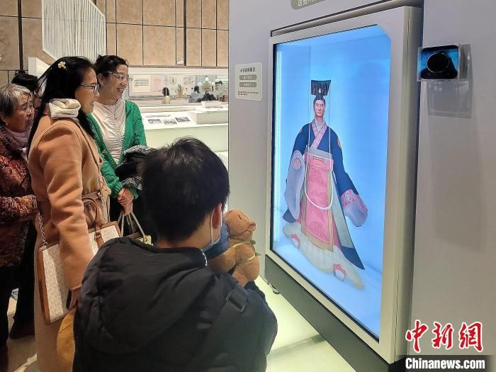 图为展览现场。阿琳娜 摄 图为展览现场。阿琳娜 摄