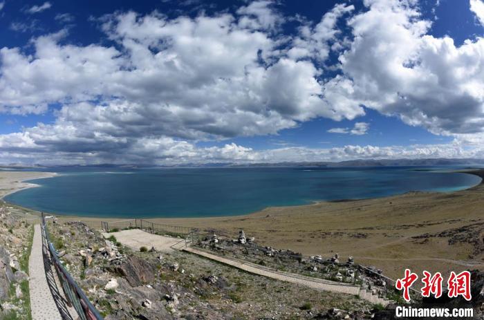 中国二次青藏科考分队完成西藏第三大湖泊考察