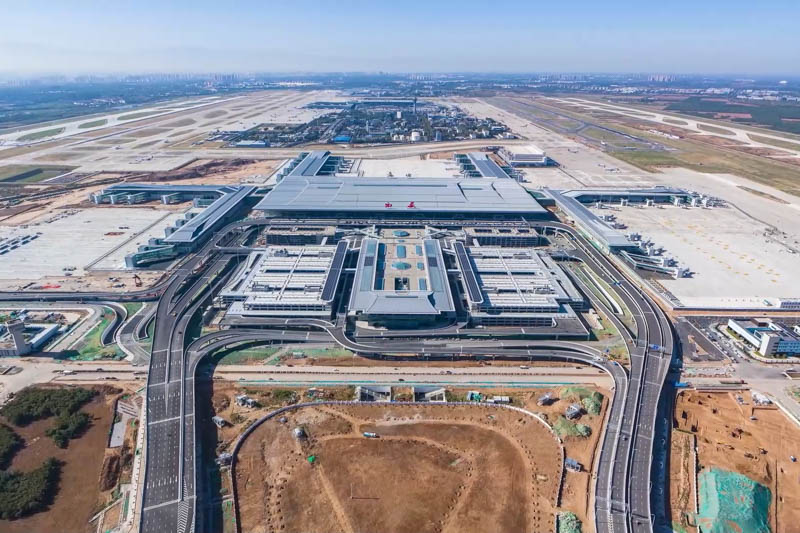 西安机场三期扩建工程现场（建设单位供图）
